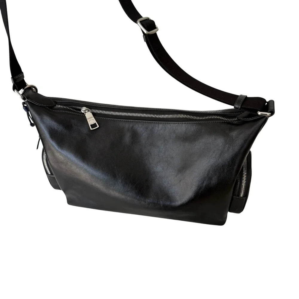 Coach Finn Crossbody Bag CDY58 Pockets And Charms Silver Shiny Black
